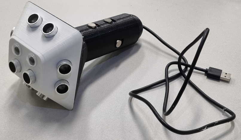The 4Sight device: a handheld 3D-printed unit with an array of ultrasonic sensors
